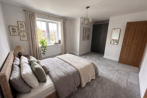 3B5 Bedroom (no rug)